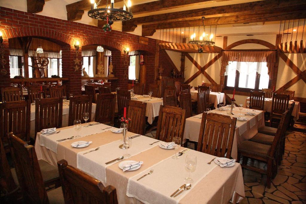 Hotel Pod Kluka Słupsk Dış mekan fotoğraf