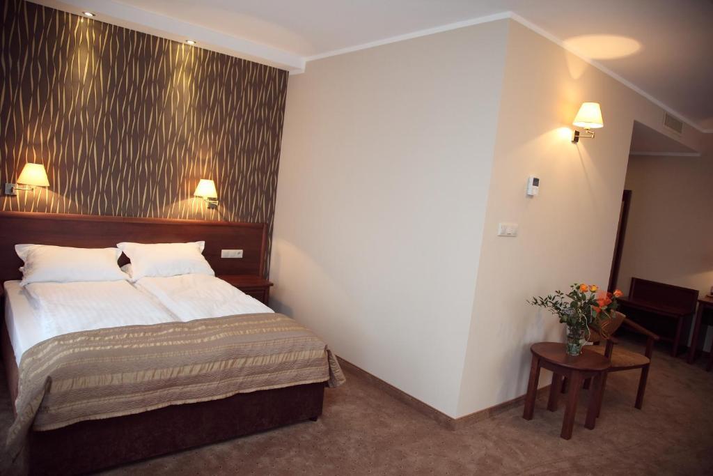 Hotel Pod Kluka Słupsk Oda fotoğraf