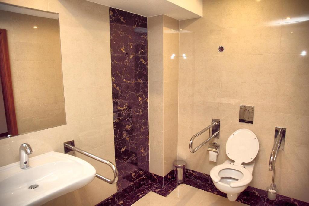 Hotel Pod Kluka Słupsk Oda fotoğraf